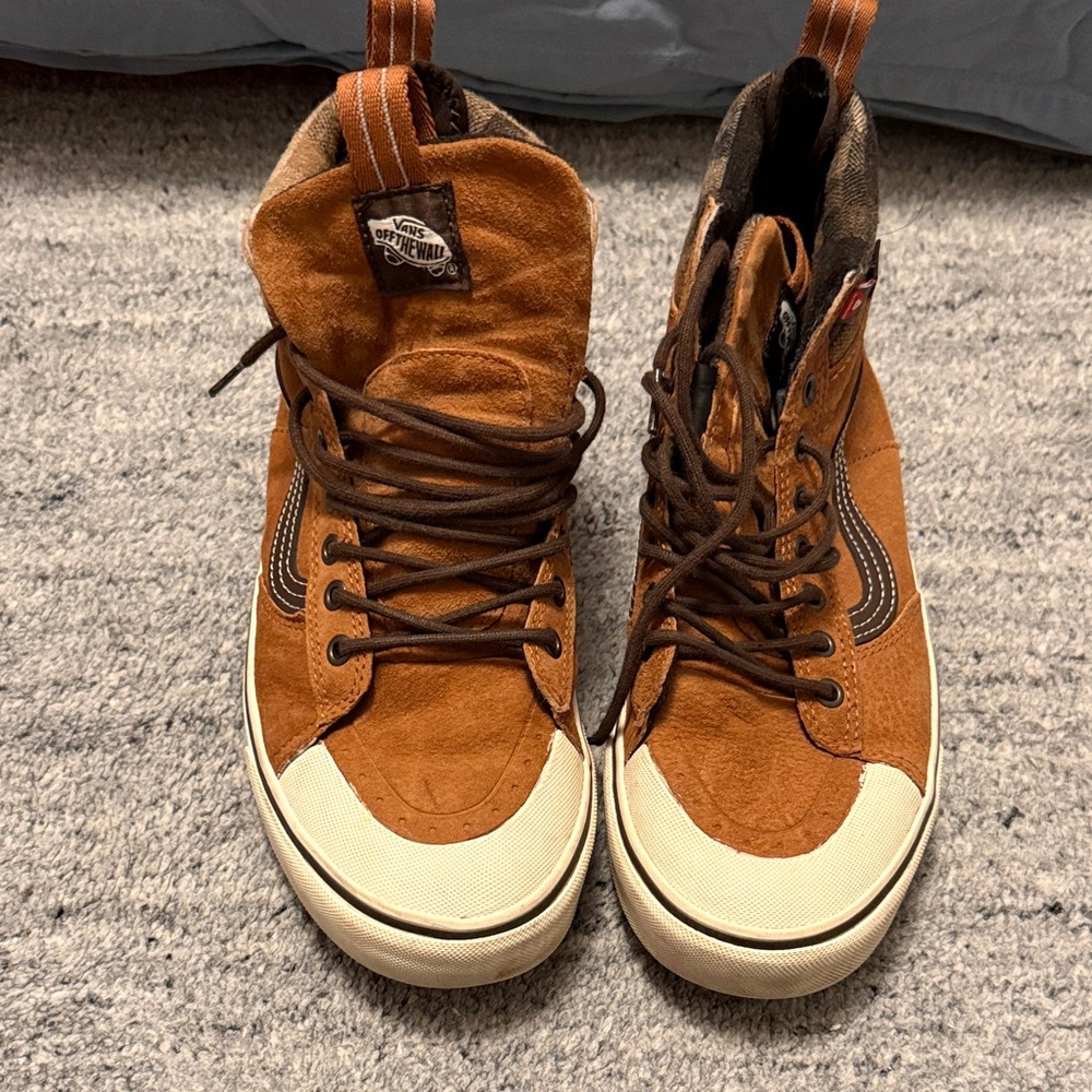 Vans MTE Men's Tan High-Top Sneakers (winterized)